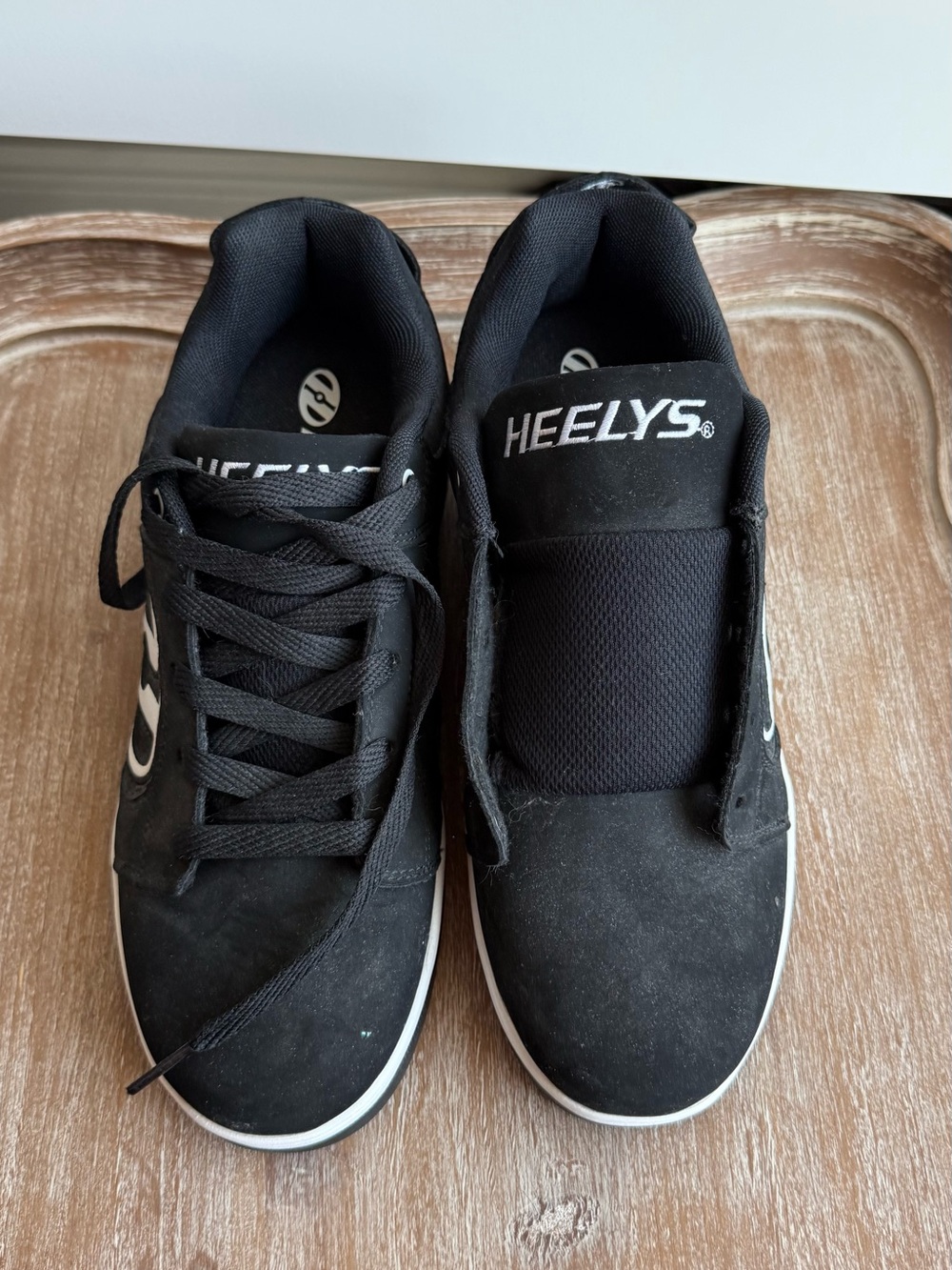 Heelys Men's Black Low-Top Athletic Skate Sneakers | Size 9